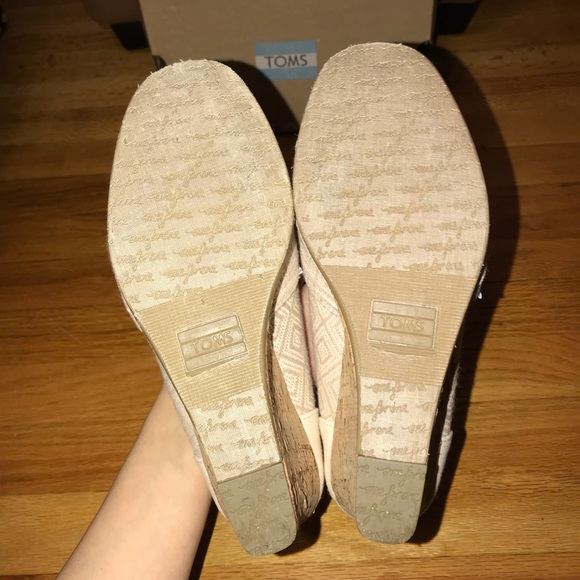 Toms Wedges - Picture 4 of 7